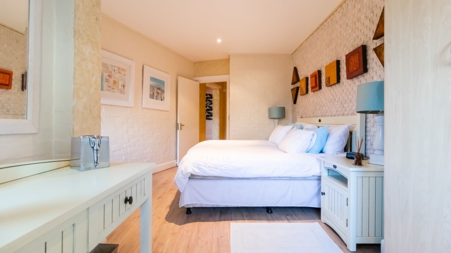 1 Bedroom Property for Sale in Hout Bay Beachfront Western Cape